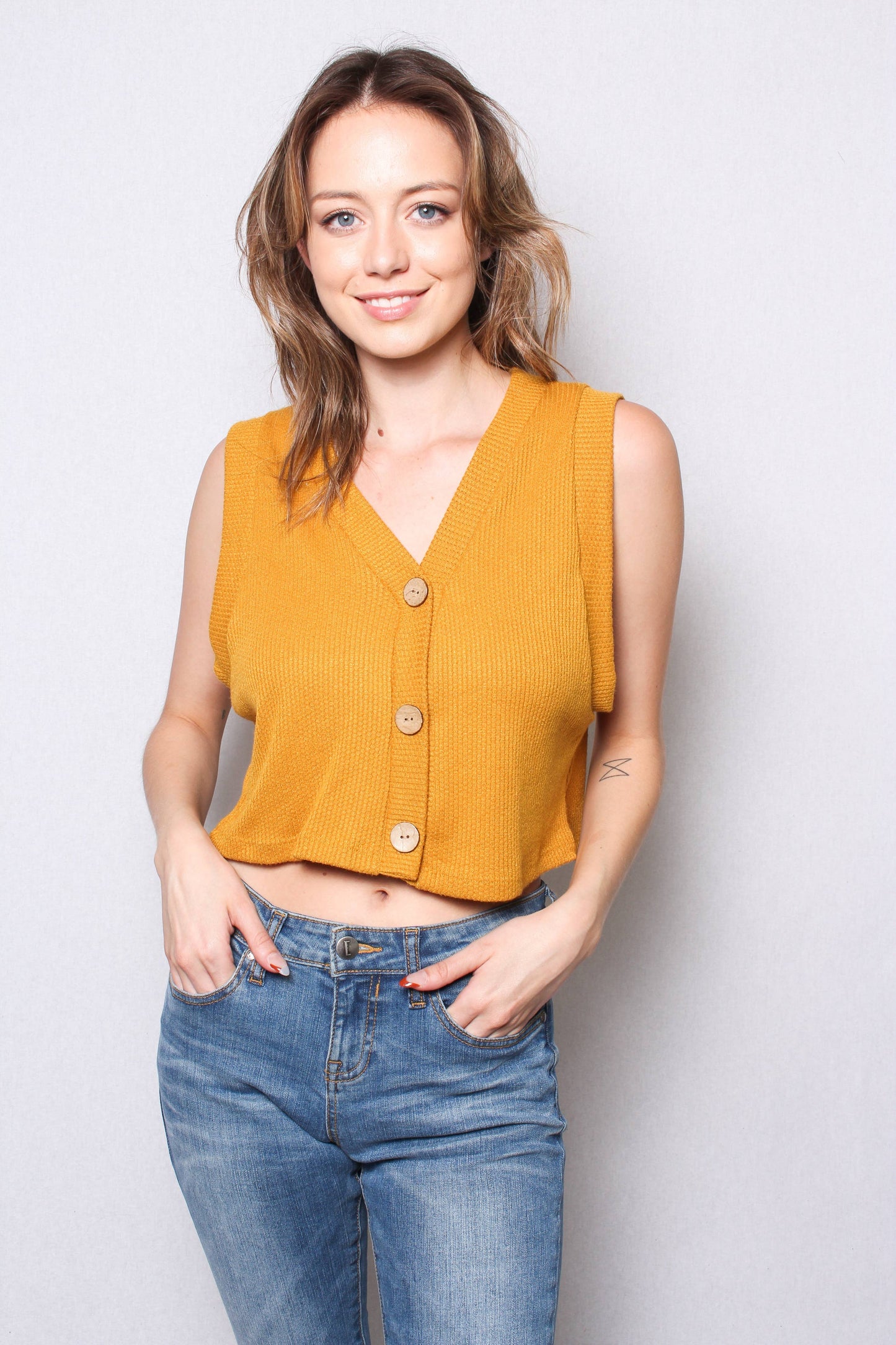 Ribbed Button Front Sweater Vest Cropped Top