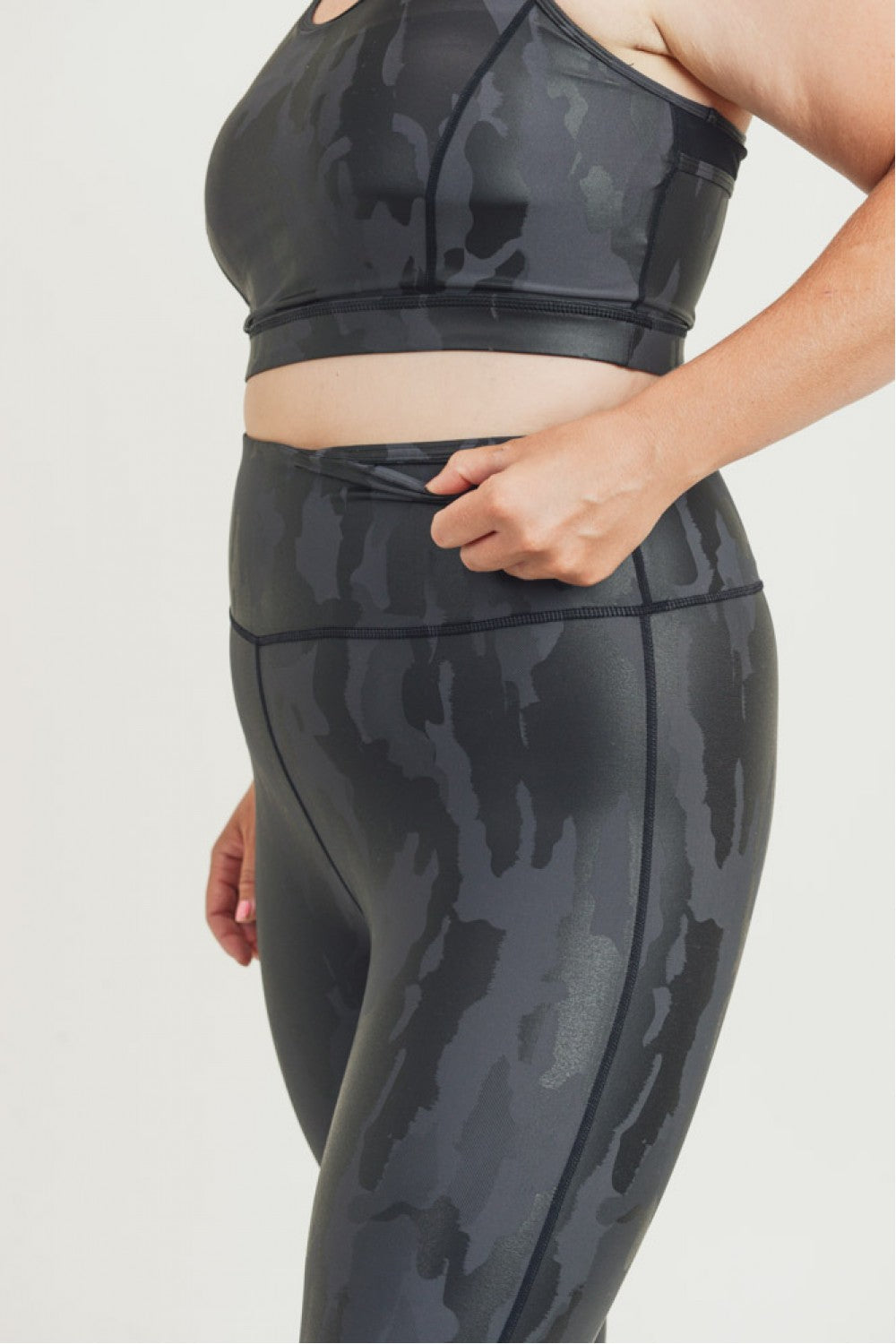 Mono B Curvy Camo Foil Highwaist Leggings