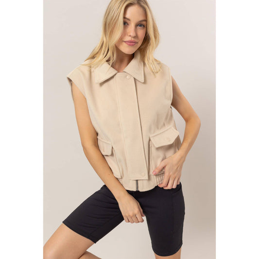 Collar Knit Vest With Pockets