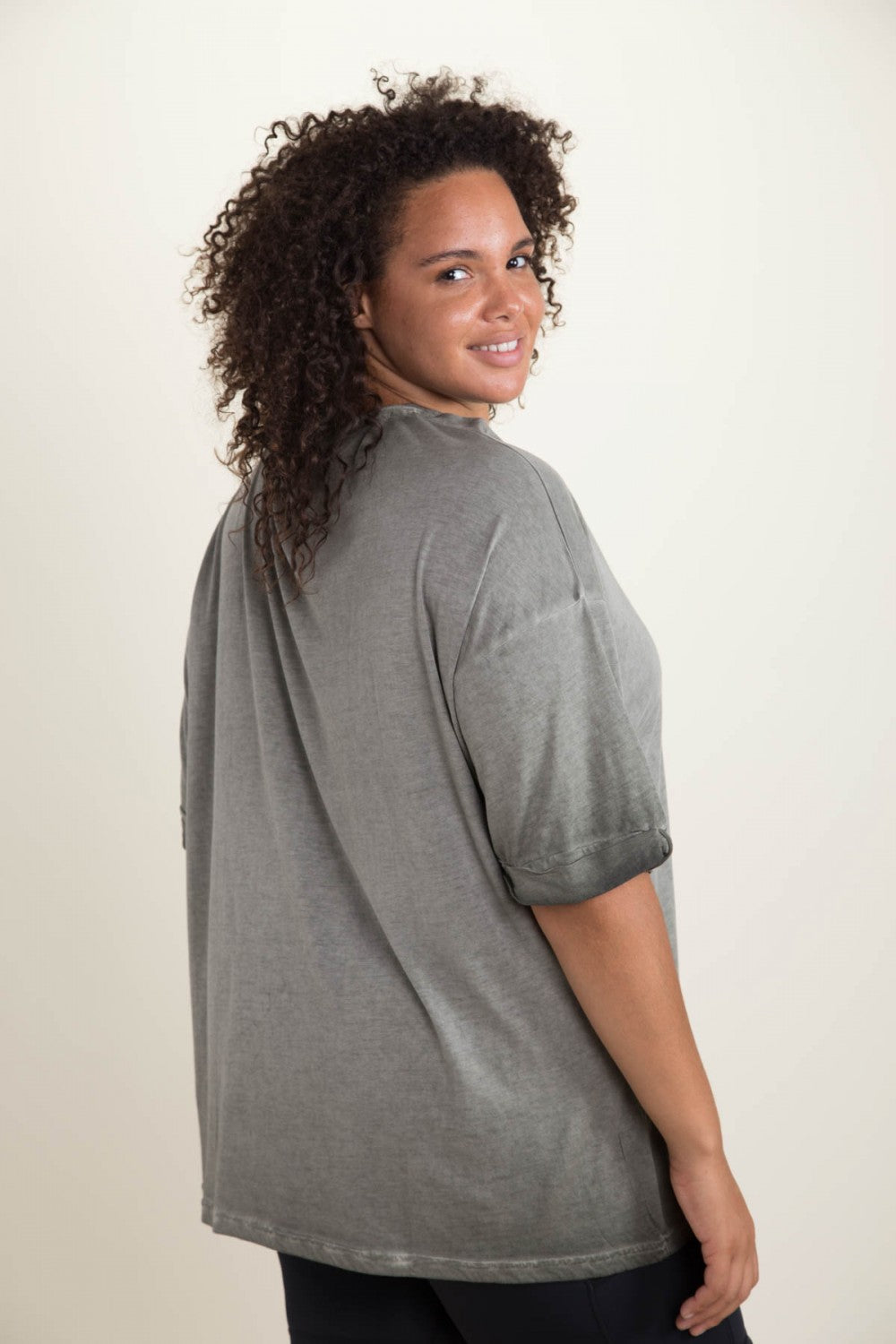 Mono B Curvy Oil-Washed Loose Fit Pocket Tee – Goal Crusher Apparel